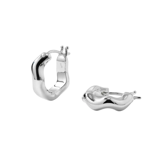 Bolded Wavy Earrings Silver - Syster P - Suosittuja koruja kaikkiin tilanteisiin