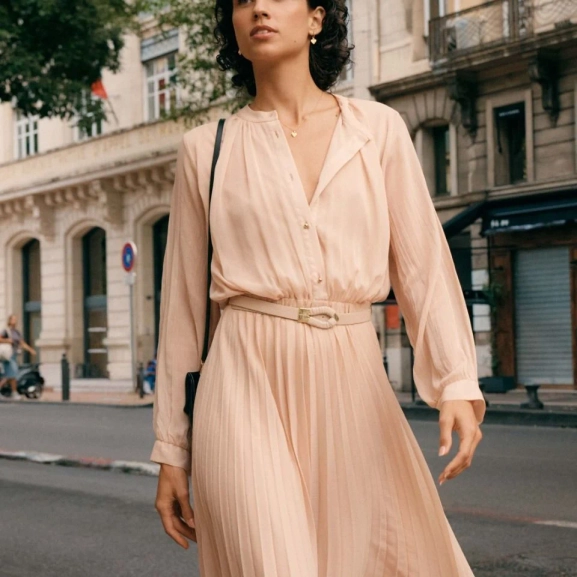 Guldpläterade hoops med avtagbart hjärthänge och gnistrande sten