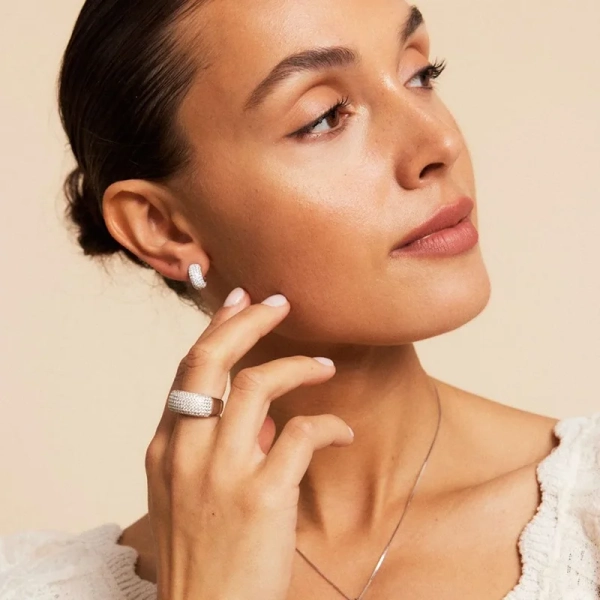 Luxe Creoles Silver - Edblad - Snabba leveranser - Gratis paketinslagning