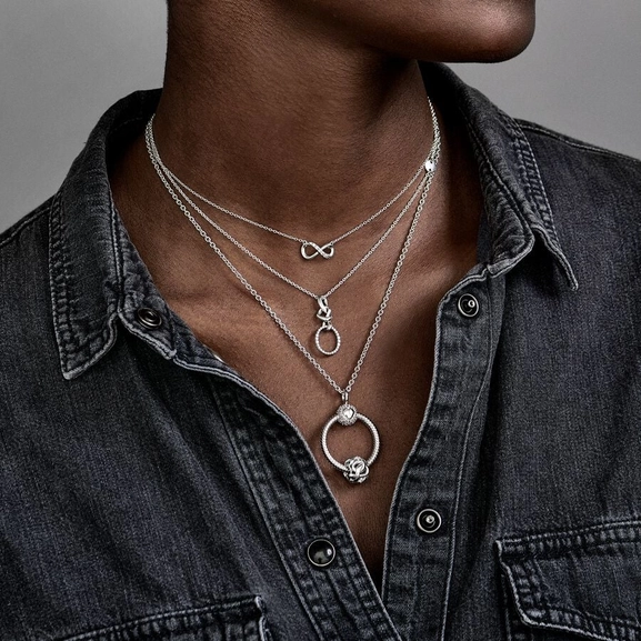 Glittrande Evighetssymbol Halsband - PANDORA - 1-2 dagar leverans - Gratis paketinslagning