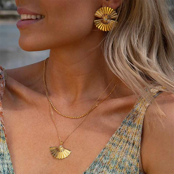 Sunfeather Necklace Gold Crystal  - Caroline Svedbom - Snabb frakt & paketinslagning - Nordicspectra.se