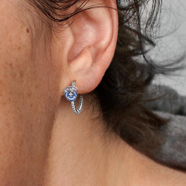 Blaue Stiefmütterchen Ohrringe von PANDORA, Schneller Versand - Nordicspectra.de